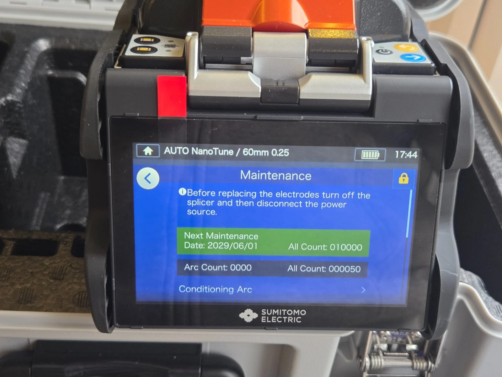 Sumitomo Type-72C+ HD Core Aligning Splicer - Brand New Long-Term Warranty - Image 9