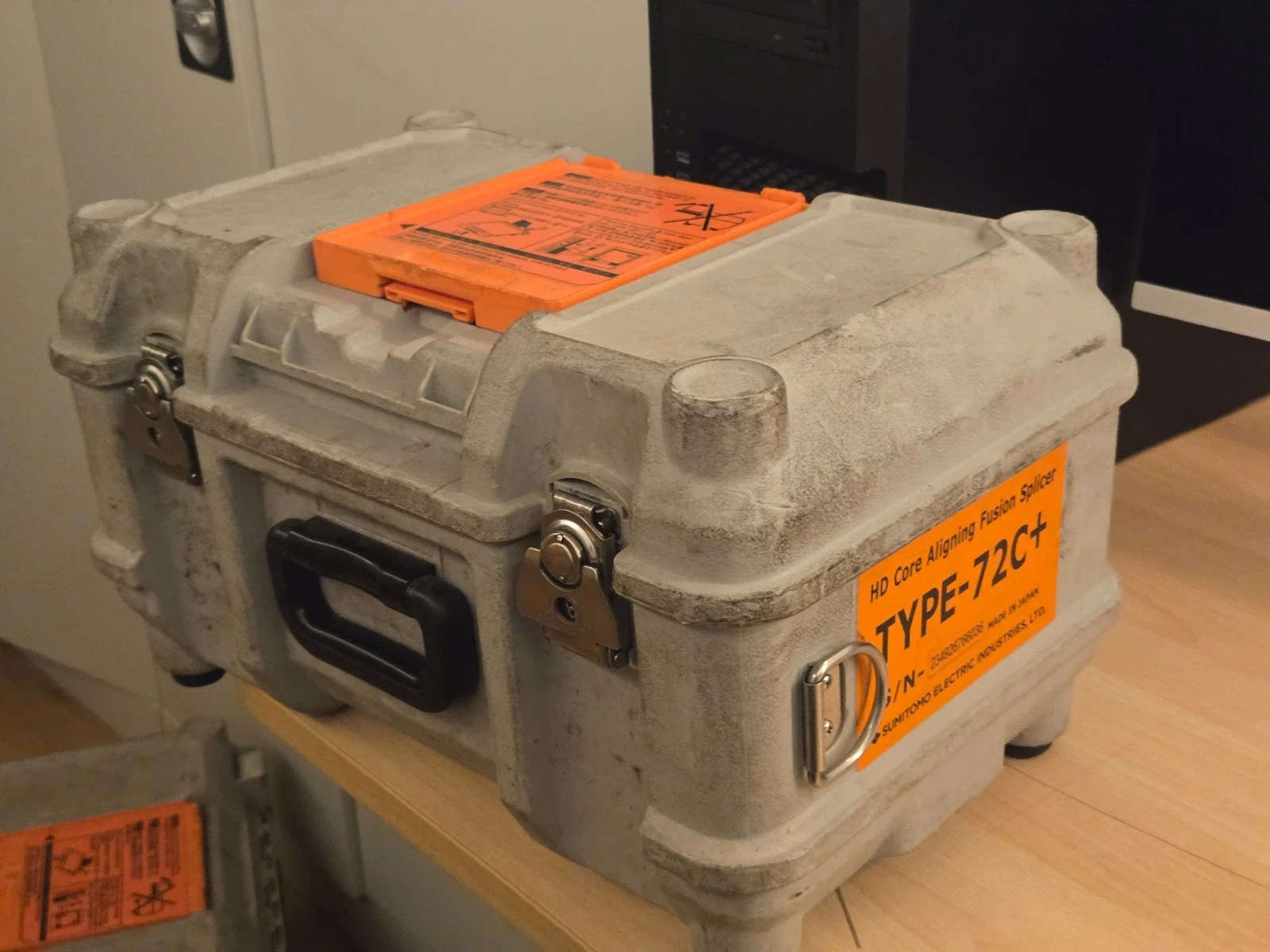 Sumitomo Type-72C+ fusion splicer – photo 15